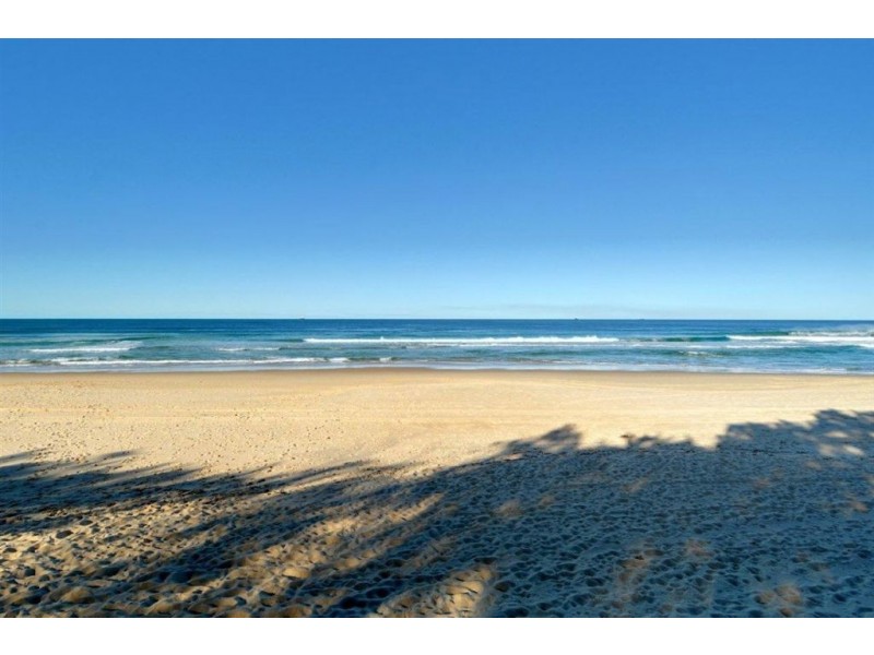 8 Ilaroo Cr, Warana QLD 4575