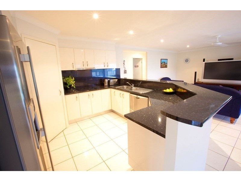 1 Gowen Drive, Landsborough QLD 4550