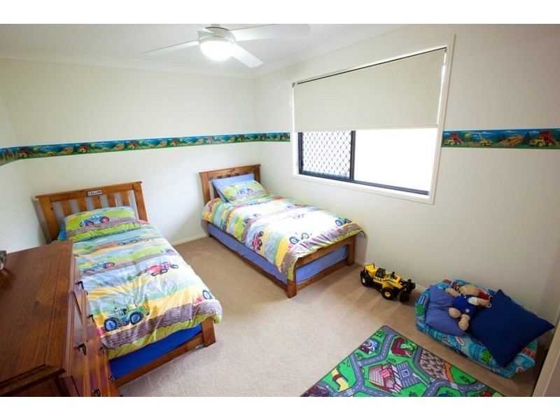 1 Gowen Drive, Landsborough QLD 4550