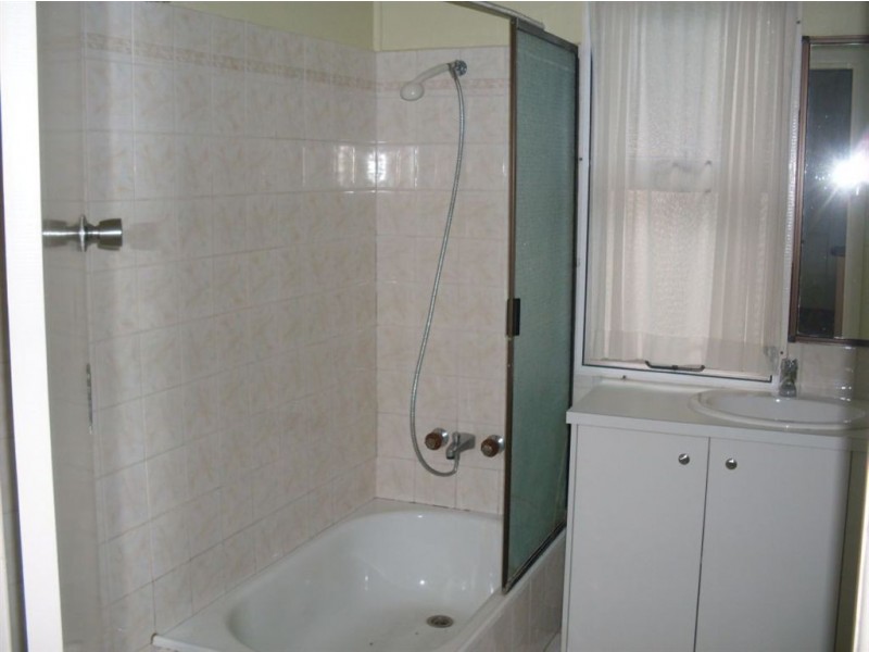 3/5 Yorlambu Pde, Alexandra Headland QLD 4572