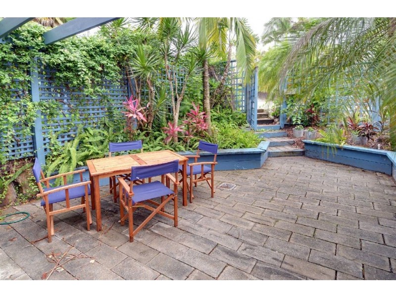 1/67 Buderim Ave, Mooloolaba QLD 4557