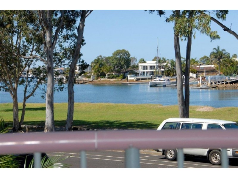 3/112 River Esplanade, Mooloolaba QLD 4557