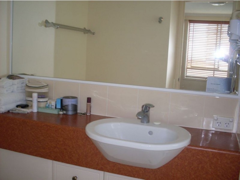 602/98 Alexandra Pde, Alexandra Headland QLD 4572