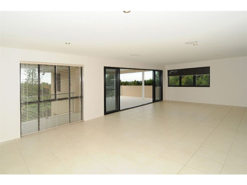 25 Plantation Parade, Buderim QLD 4556