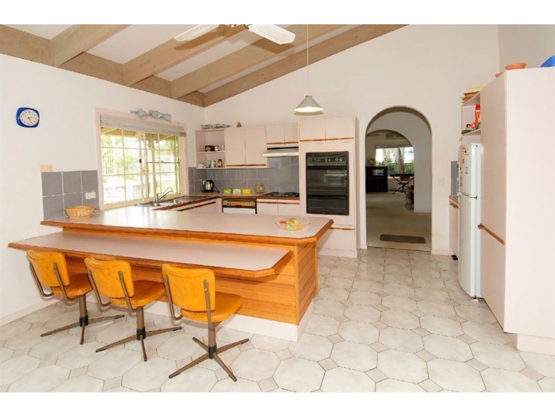 7 Warrina St, Mooloolaba QLD 4557