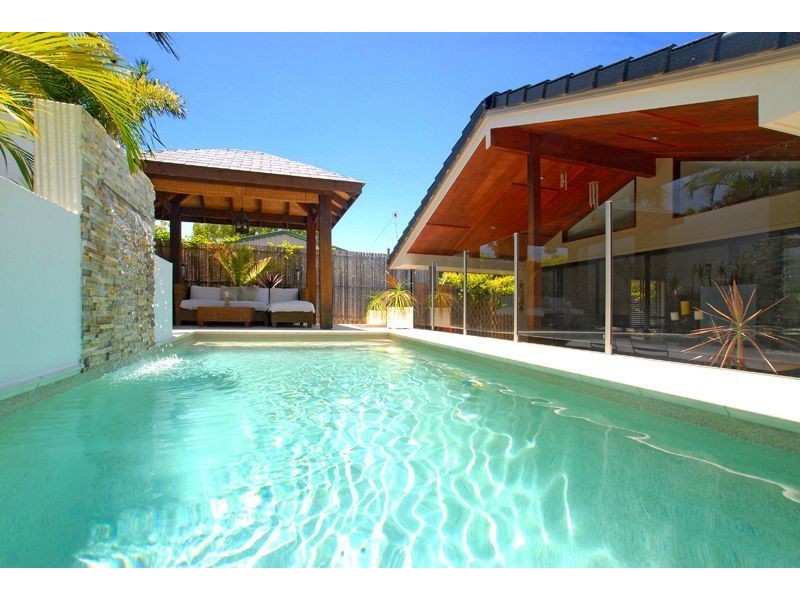 75 Palm Dr, Mooloolaba QLD 4557