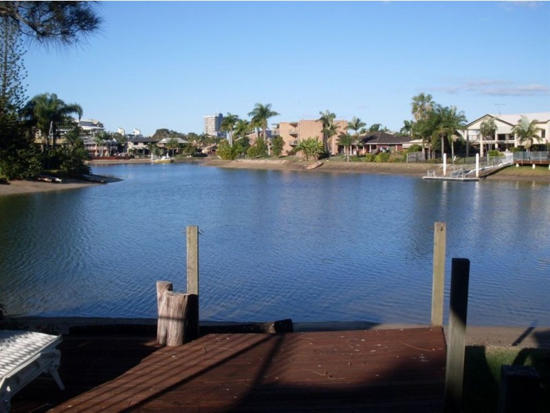 19 Moondara Crt, Mooloolaba QLD 4557