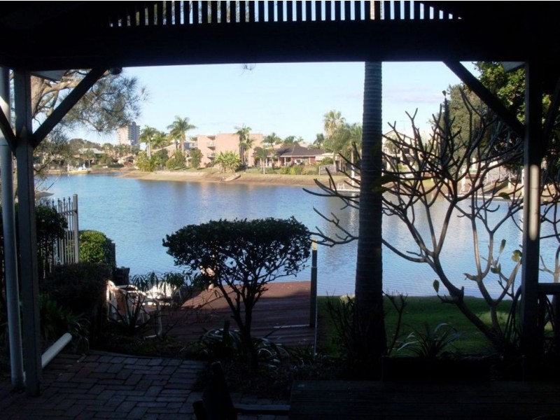 19 Moondara Crt, Mooloolaba QLD 4557