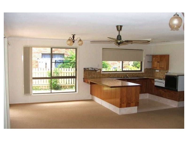 34 Tarwarri Cr, Mooloolaba QLD 4557