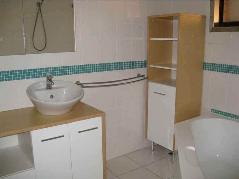 44 Yorlambu Parade, Maroochydore QLD 4558