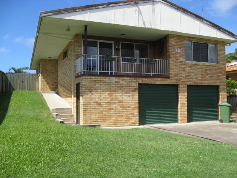 39 Okinja Road, Alexandra Headland QLD 4572