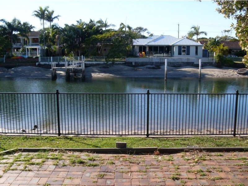 7 Aroona Avenue, Buddina QLD 4575