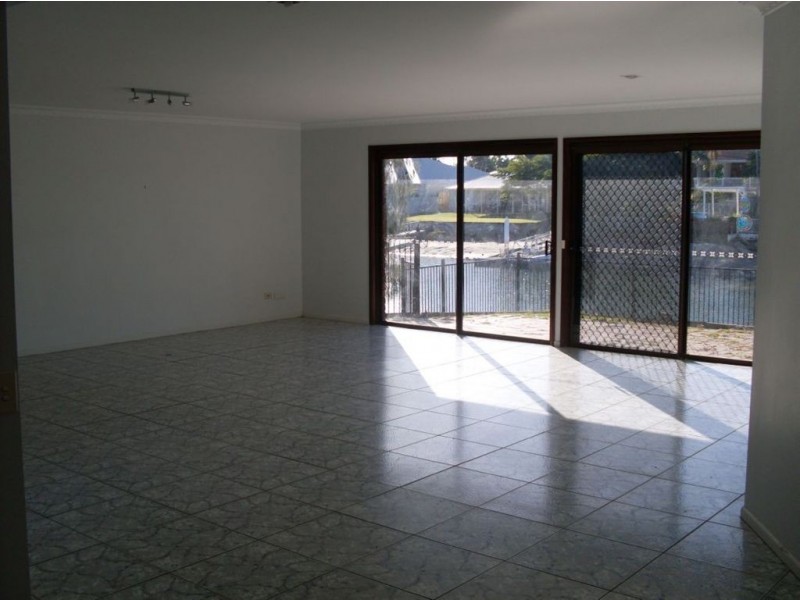 7 Aroona Avenue, Buddina QLD 4575