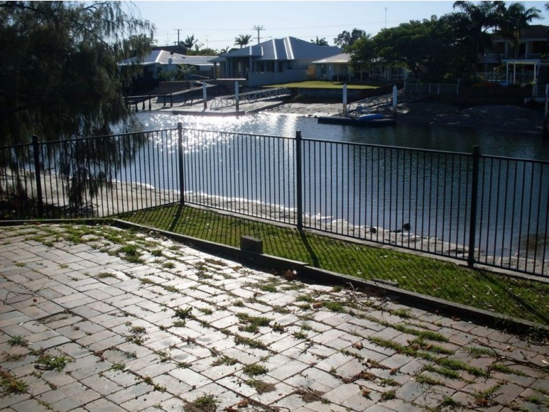 7 Aroona Avenue, Buddina QLD 4575