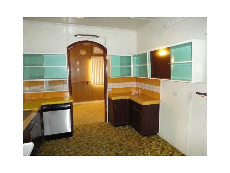 10 Coronation Drive, Murgon QLD 4605