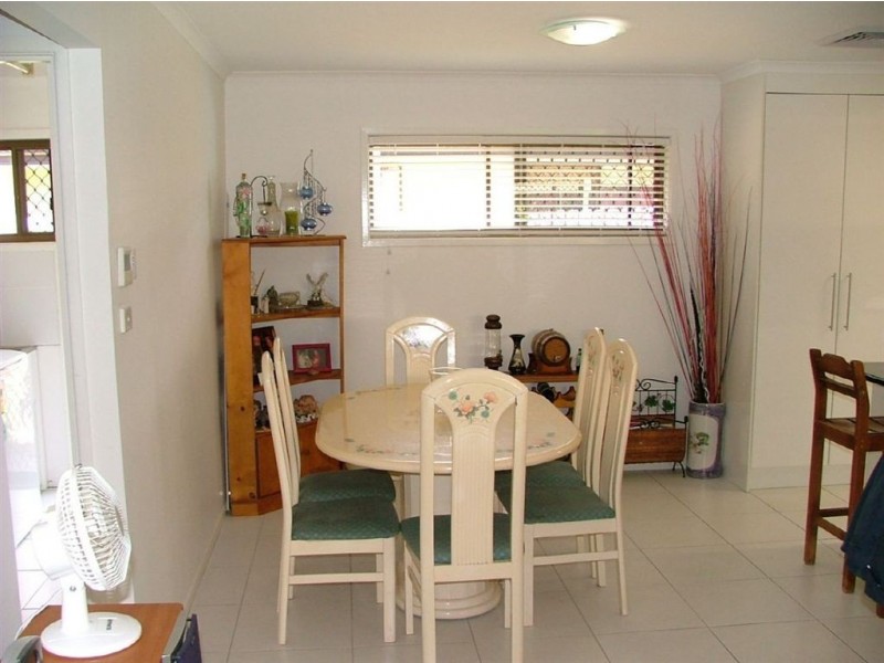 15 Bandaroo St, Warana QLD 4575