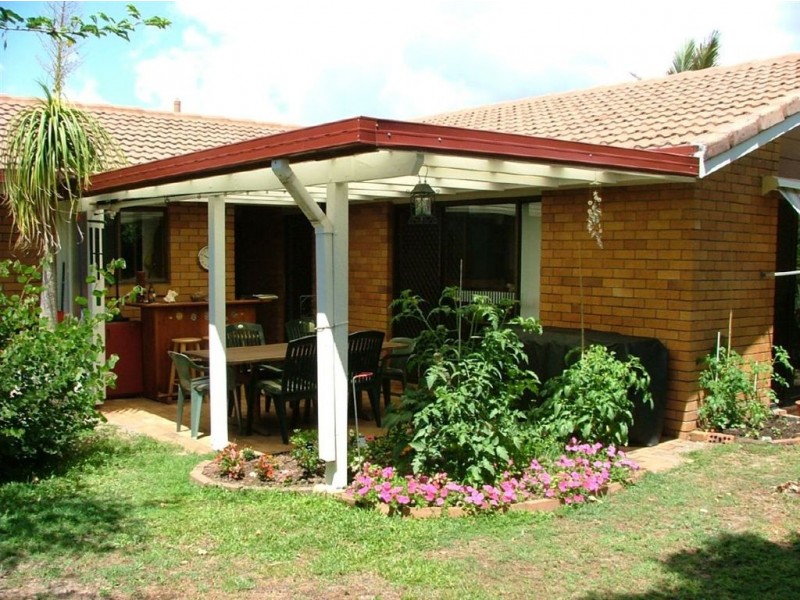 15 Bandaroo St, Warana QLD 4575