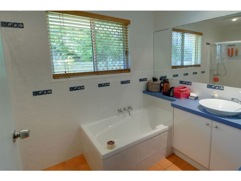 2/44 Toorumbee Drive, Mooloolaba QLD 4557