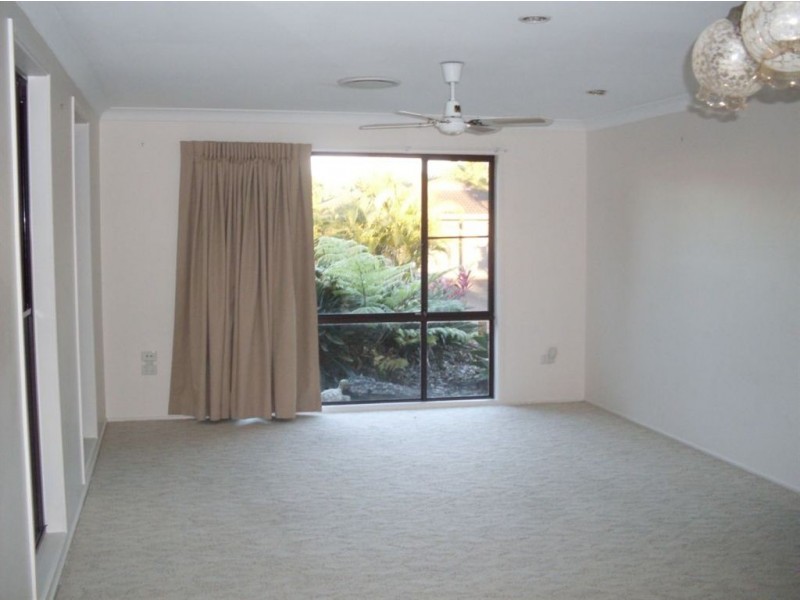 2 Applegin Court, Mooloolaba QLD 4557
