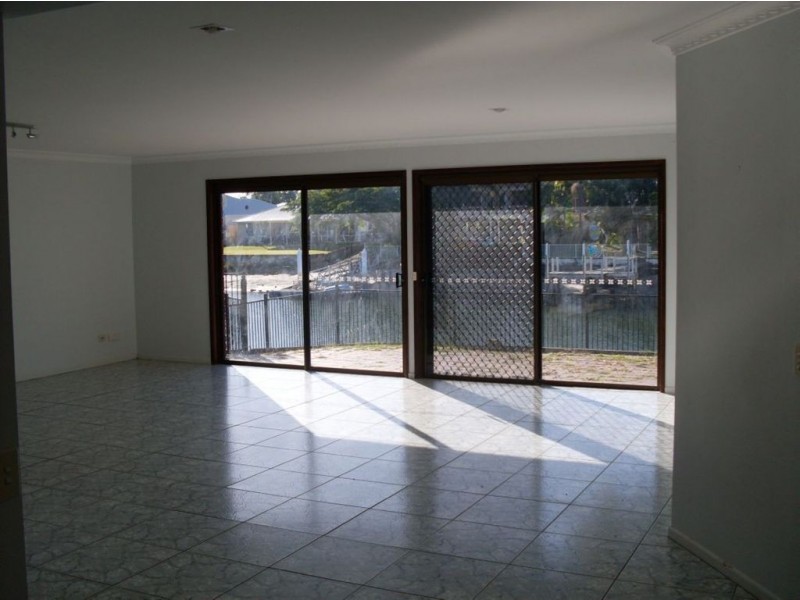 7 Aroona Avenue, Buddina QLD 4575