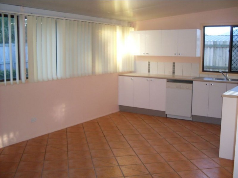 11 Wyanda St, Warana QLD 4575