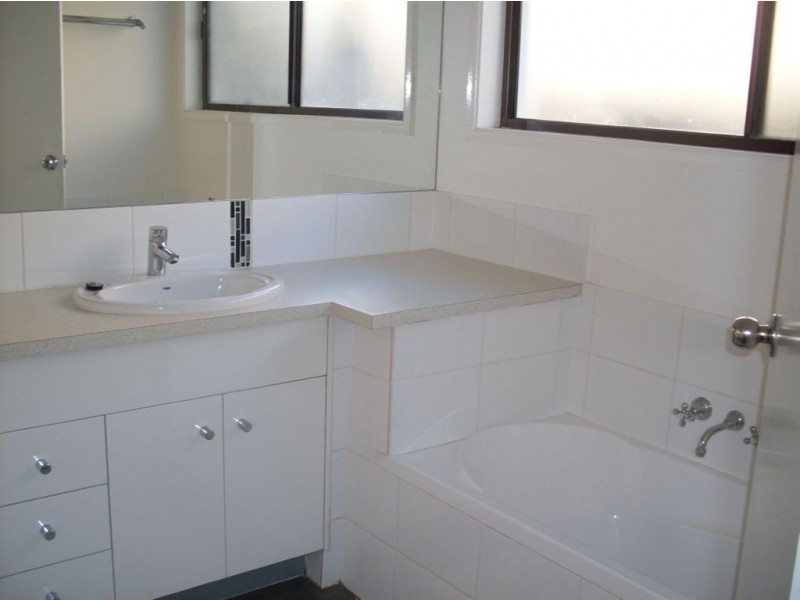 11 Wyanda St, Warana QLD 4575