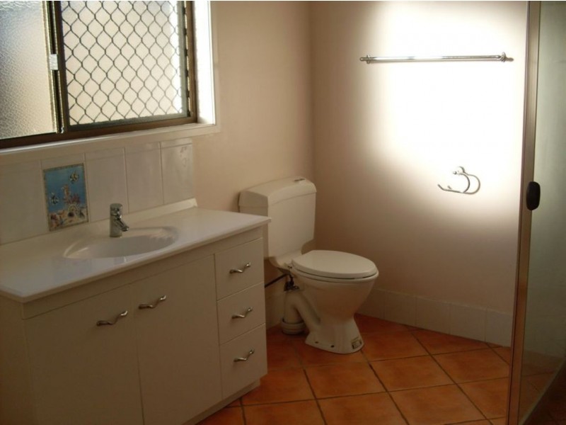 11 Wyanda St, Warana QLD 4575