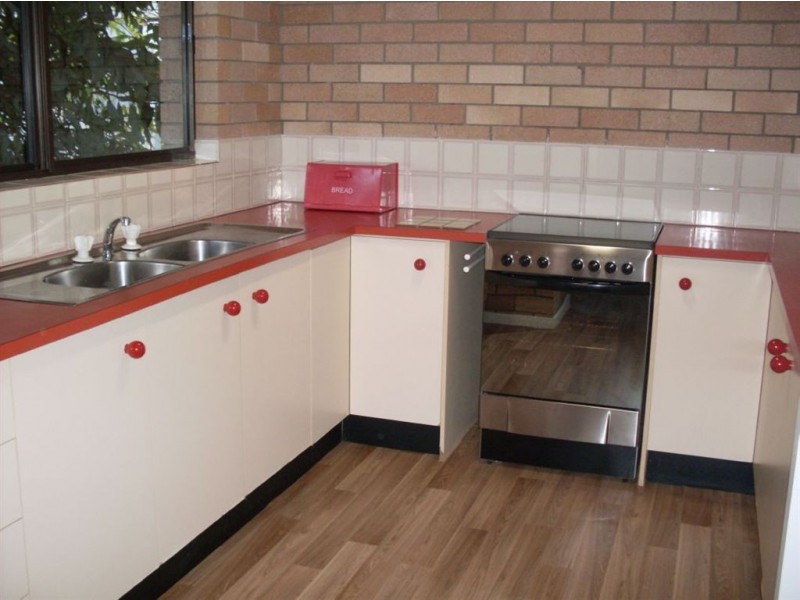 1/34 Goonawarra Dr, Mooloolaba QLD 4557