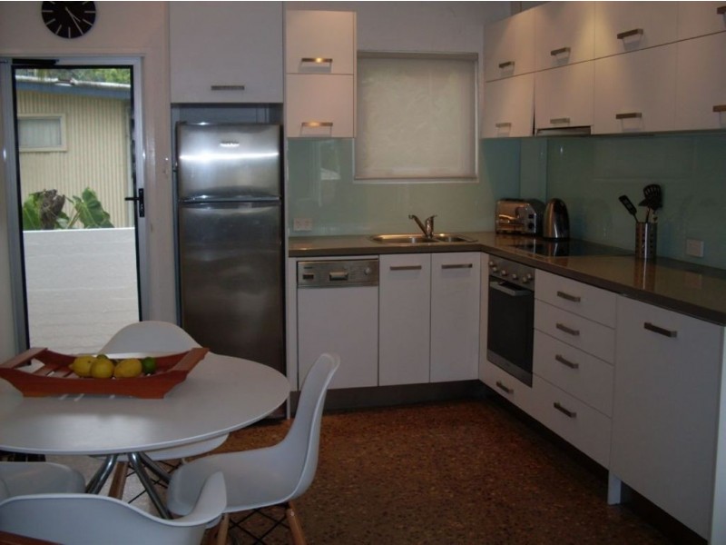 2/31 Mayfield Street, Alexandra Headland QLD 4572