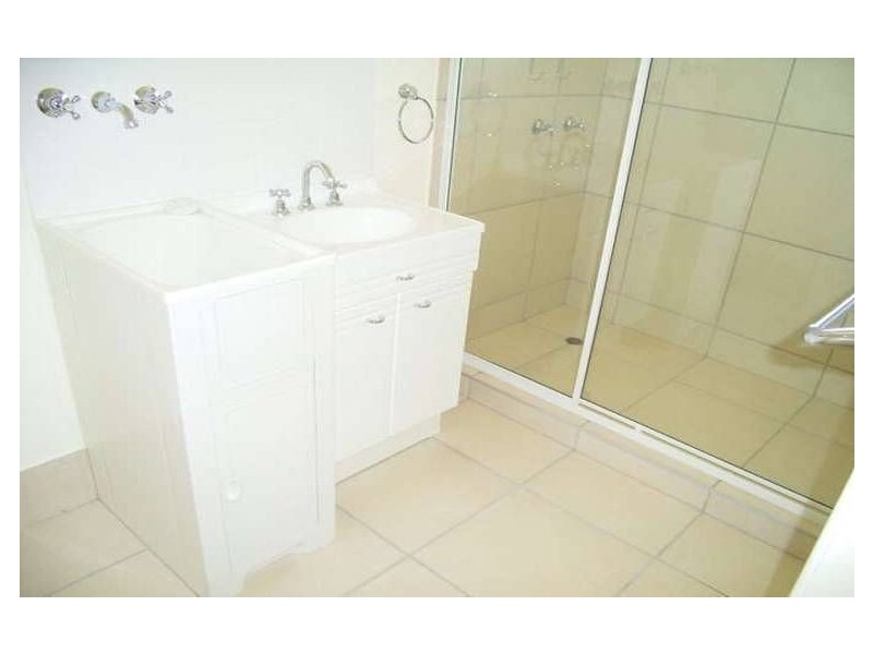 6/14-16 Akeringa Place, Mooloolaba QLD 4557