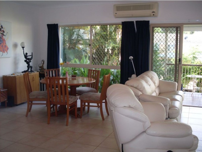 1/3 Barnes Drive, Buderim QLD 4556