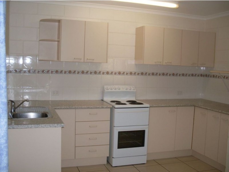 7/11 Bradman Avenue, Maroochydore QLD 4558