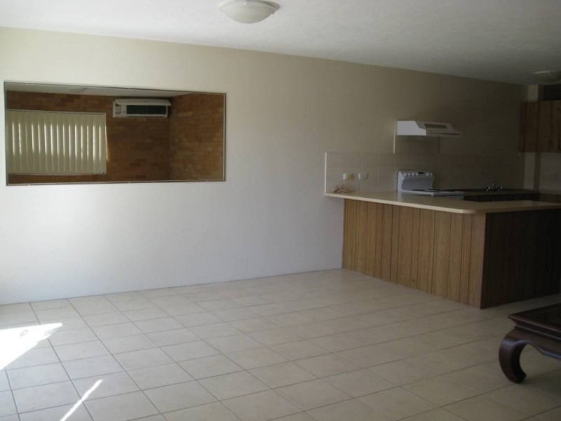 2/16 Woomba Pl, Mooloolaba QLD 4557