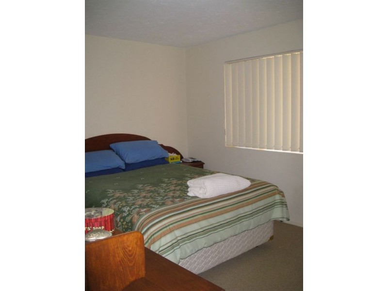 2/16 Woomba Pl, Mooloolaba QLD 4557