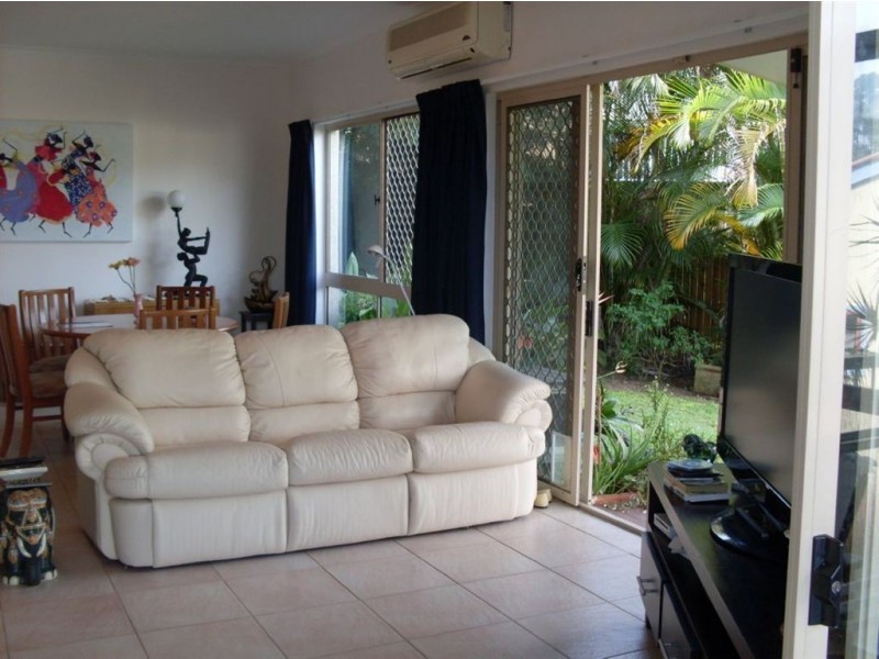 1/3 Barnes Dr, Buderim QLD 4556