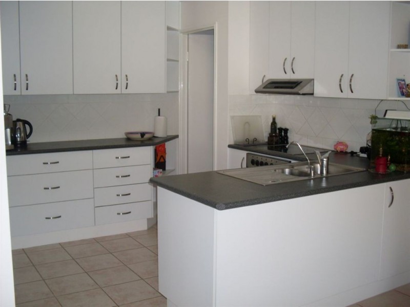 1/3 Barnes Dr, Buderim QLD 4556