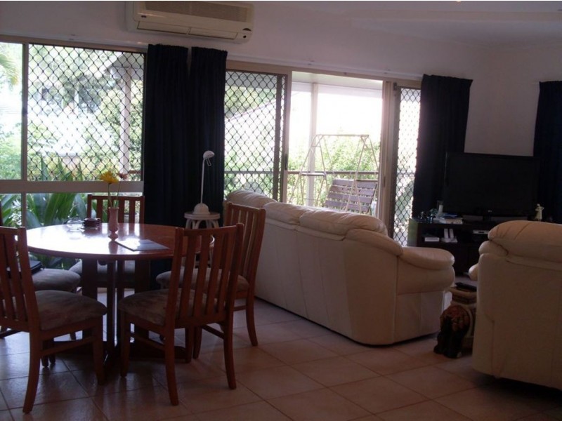 1/3 Barnes Dr, Buderim QLD 4556