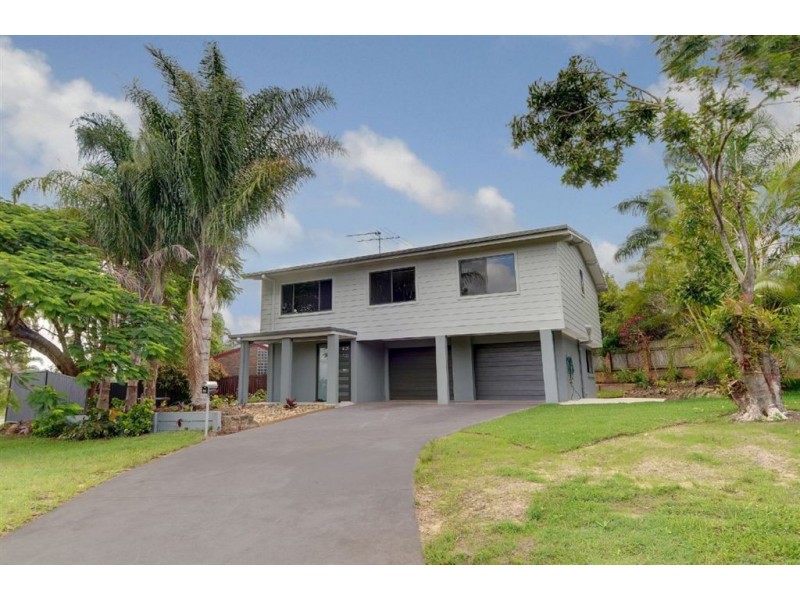 25 Palm Drive, Mooloolaba QLD 4557