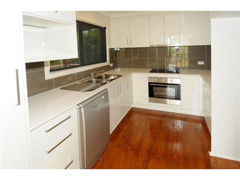25 Palm Drive, Mooloolaba QLD 4557