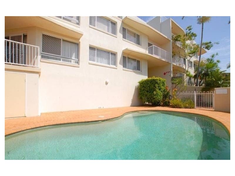 10/2 Douglas St, Mooloolaba QLD 4557