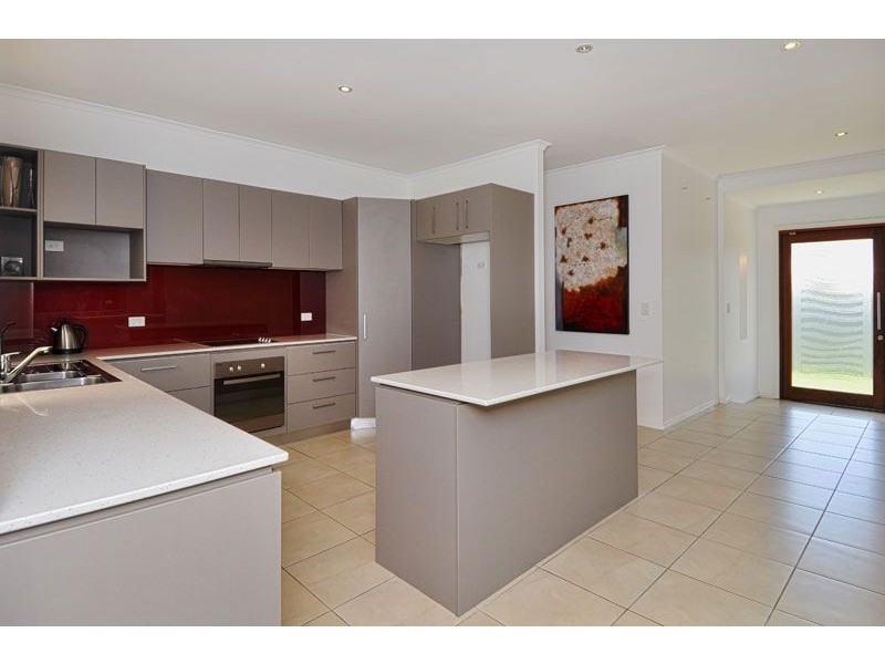 6 Julie Court, Mooloolaba QLD 4557