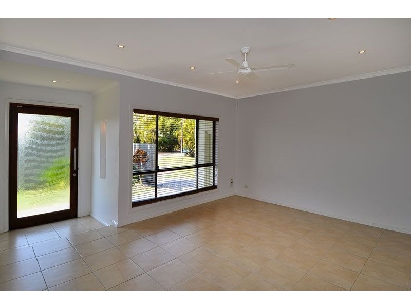 6 Julie Court, Mooloolaba QLD 4557