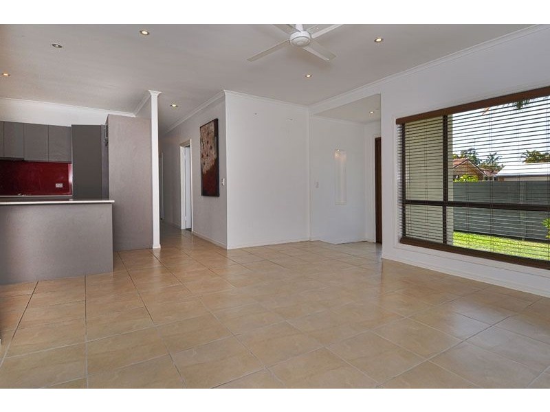 6 Julie Court, Mooloolaba QLD 4557