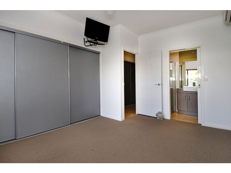 6 Julie Court, Mooloolaba QLD 4557