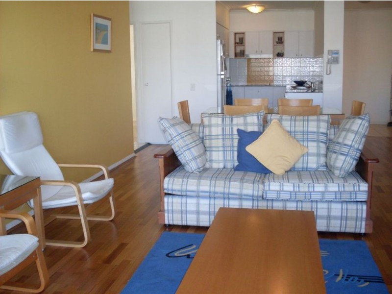 211/102 Alexandra Pde, Alexandra Headland QLD 4572