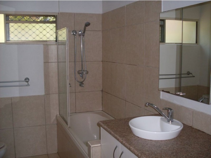 1/19 Tombarra St, Mooloolaba QLD 4557