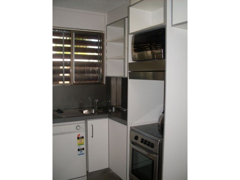 1/19 Tombarra St, Mooloolaba QLD 4557