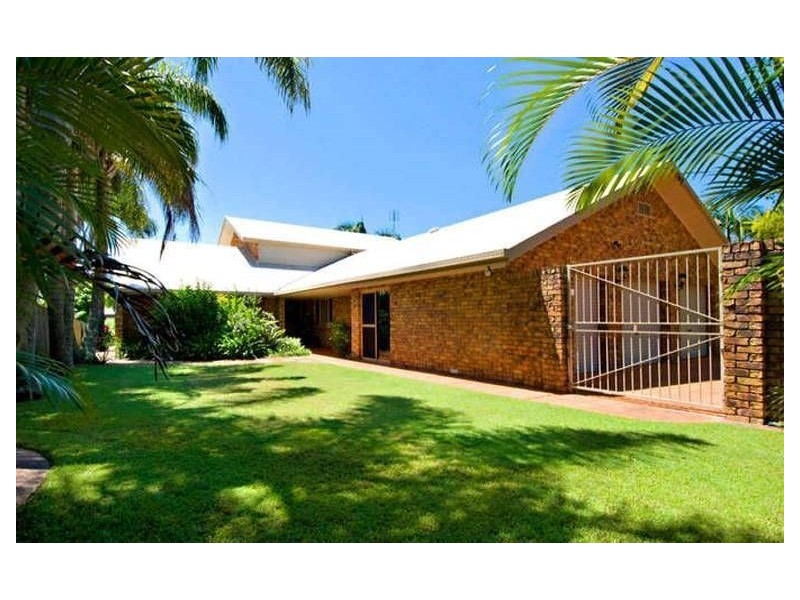 106 Buderim Avenue, Alexandra Headland QLD 4572