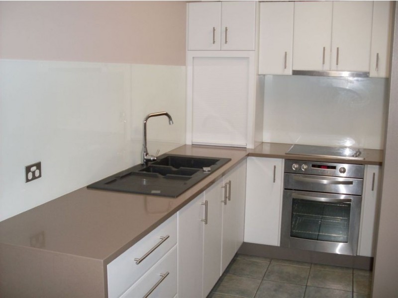 2/32 COOINDA CRESCENT, Maroochydore QLD 4558