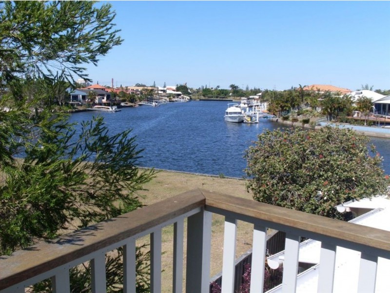 1/74 CHELSEA CRESCENT, Minyama QLD 4575